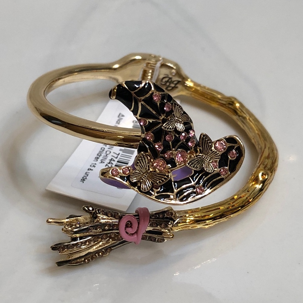 Betsey Johnson Black Witch Hat Butterfly Accents & Crystal Bypass Bangle NWT - Picture 3 of 16